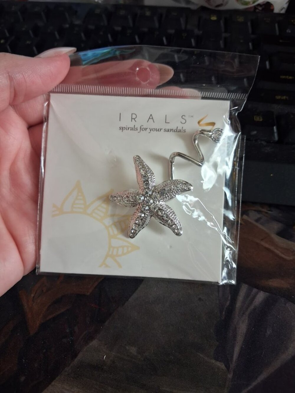 Irals Star Sandal charm